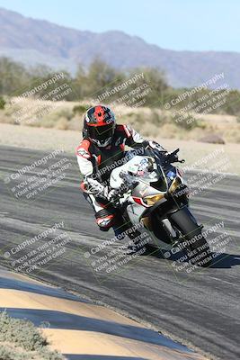 media/Dec-04-2025-Racers Edge (Thu) [[5ebc9f124d]]/3-B Group/3-Session 2 (Turn 7 Inside)/